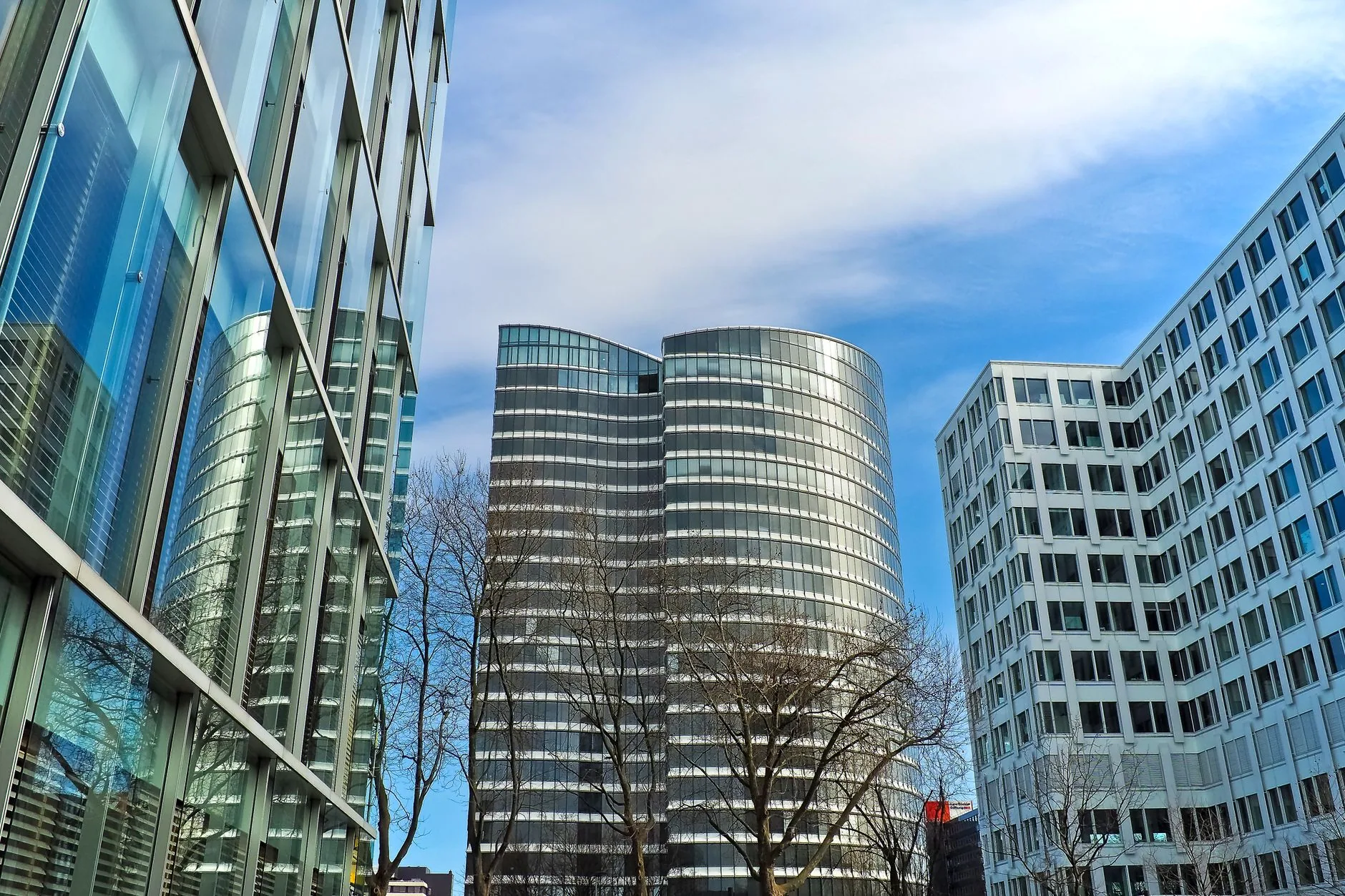 Aluminum Facades for Offices and Workplaces